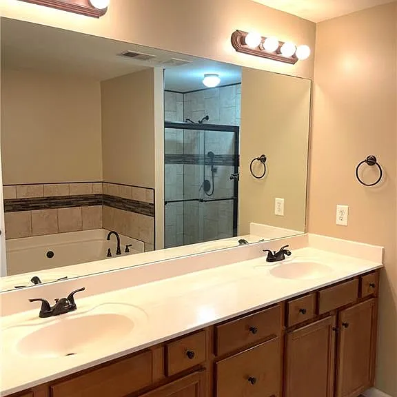 981 Brownstone Ln #17 — Photo 34