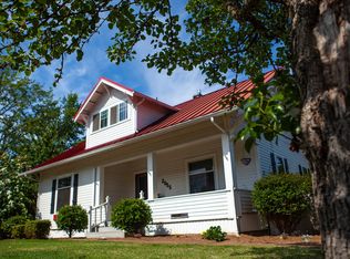 2055 S 6th St, Cottage Grove, OR 97424