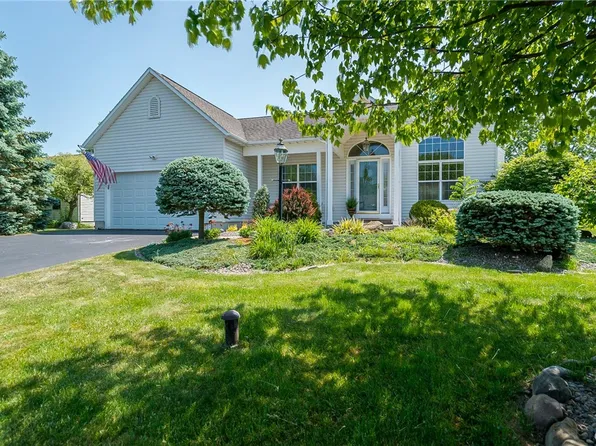 6324 Asa Eastwood, Cicero, NY 13039