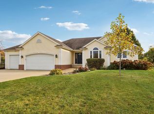 6802 Sandy LANE, Waterford, WI 53185