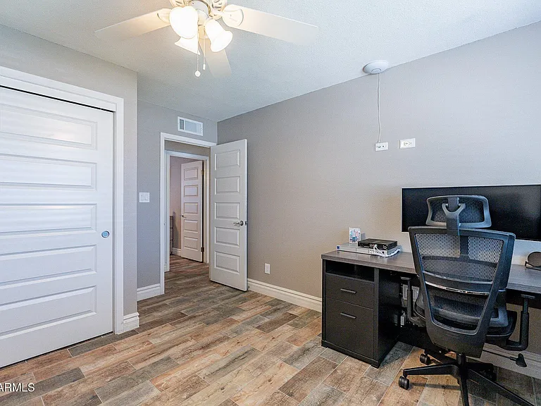 2033 E Harvard Dr — Photo 19