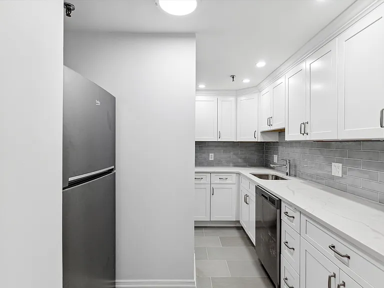 390 Commonwealth Ave #603 — Photo 20