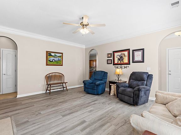 5th image of 230 High Ridge Dr