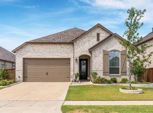 4117 Fox Trotter Dr, Aubrey, TX 76227