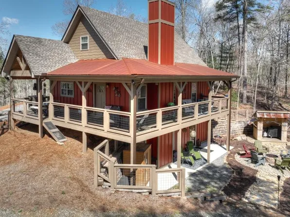 517 Monet Dr, Ellijay, GA 30540