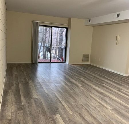 2nd image of 221 Ringwood Ave APT A-5