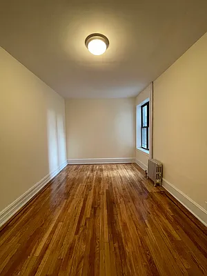 Rented by NYC LUXURY APT RENTALS CO LLC | media 12