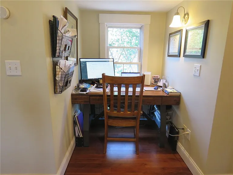 276 George St #4 — Photo 16