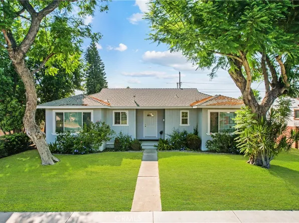7819 Whitsett Ave, Los Angeles, CA 91605