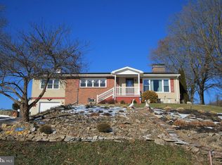 1639 Houserville Rd, State College, PA 16801