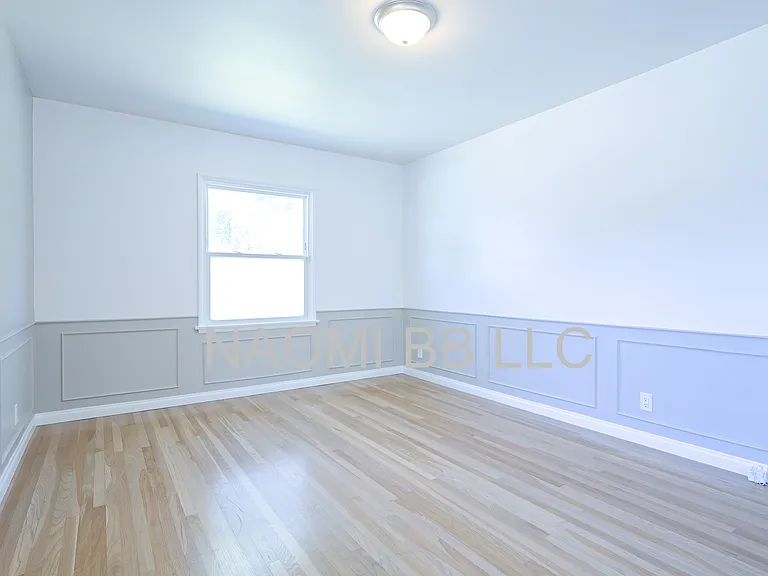 501 N Naomi St — Photo 20