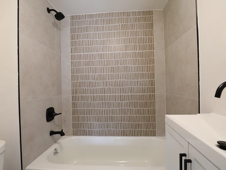 190 Broadway #2B — Photo 7