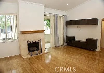 Building Photo - 5325 Newcastle Ave #322