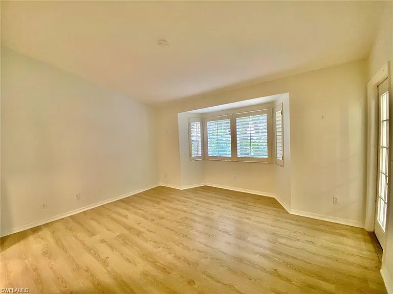 1096 Woodshire Ln #C212 — Photo 10