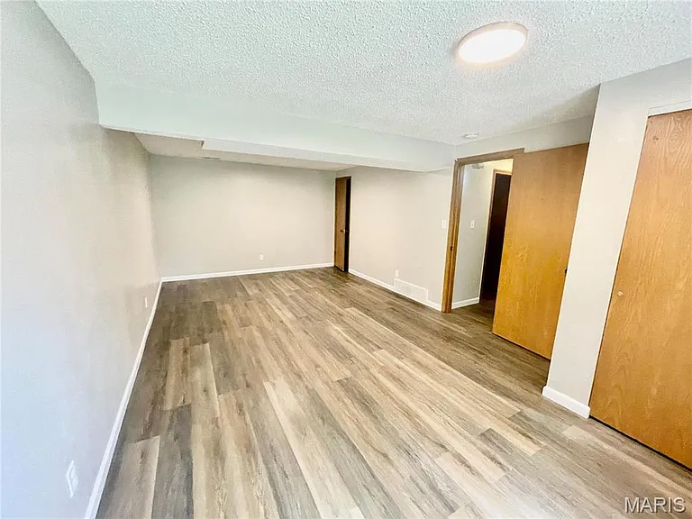 532 S Clinton St — Photo 12