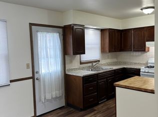 205 River Ln, Loves Park, IL 61111
