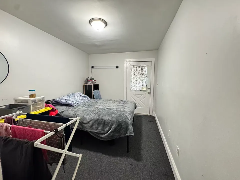 829 Broadway #2