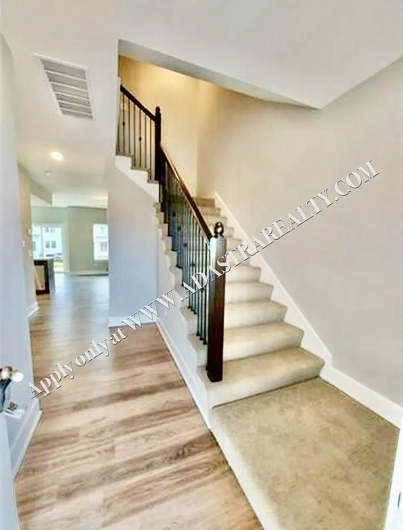 Nice 3 Bed 3 Bath Townhome in Louisburg-Available NOW!! — Photo 2