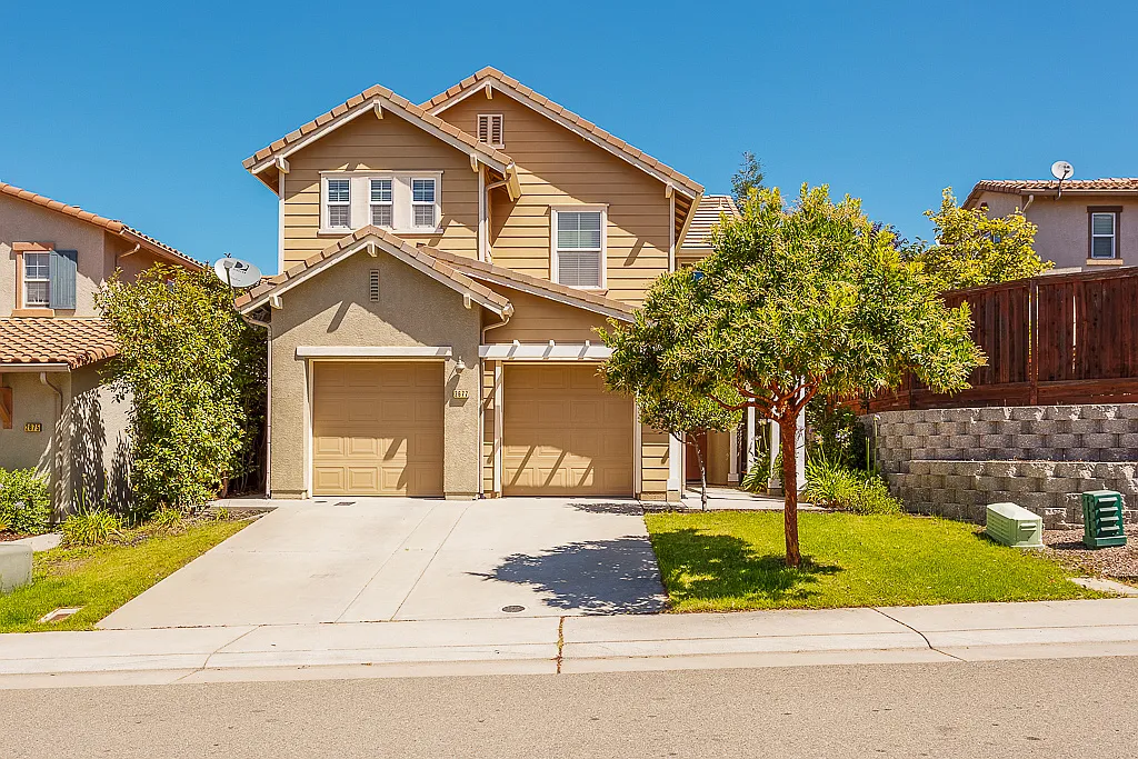 2677 Flintlock Ln photo 1