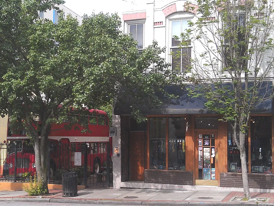 39 Biltmore Ave #A
