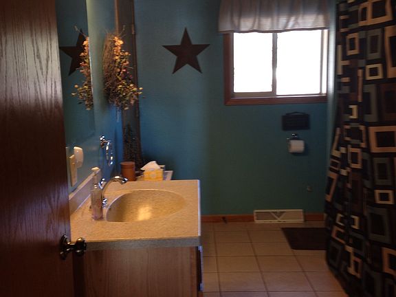 Main floor bathroom