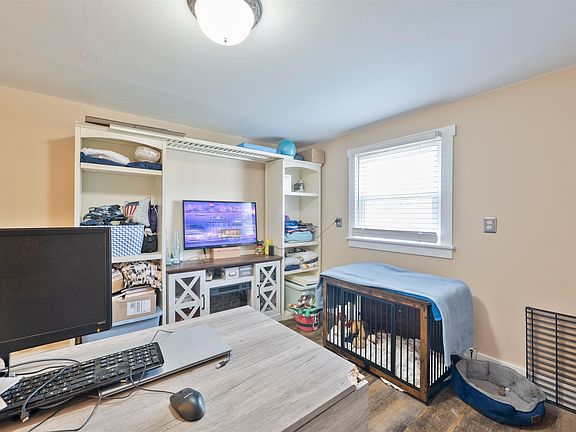 5th image of 1514 Yacht Ave