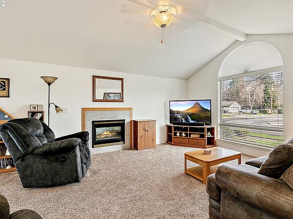 5th image of 1902 McKenzie Dr