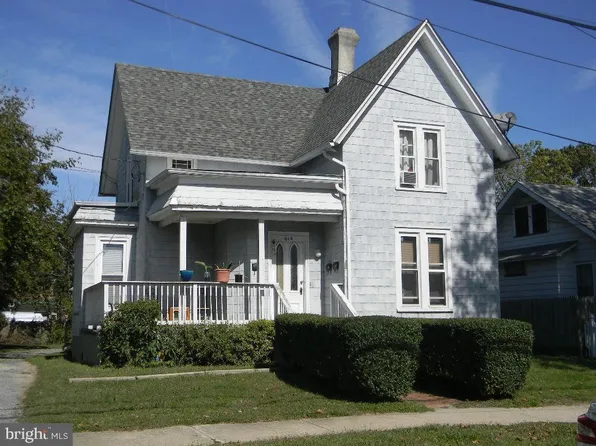 614 E Pear St, Vineland, NJ 08360