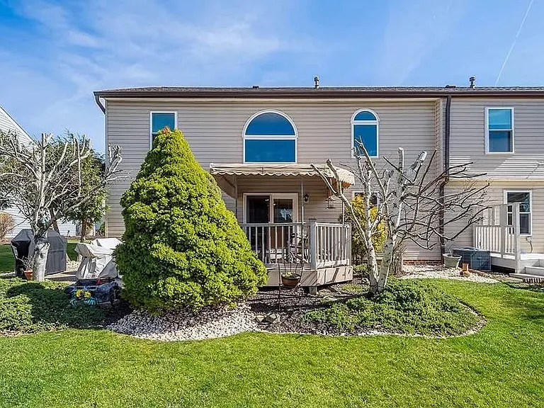 1462 Yorktowne Dr — Photo 27