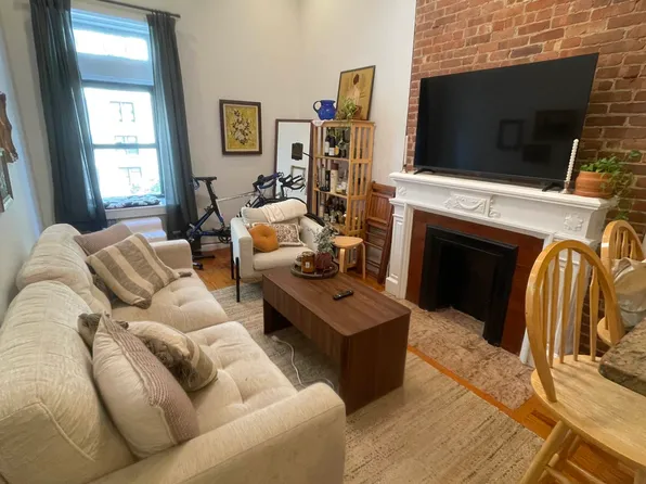 112 West 86th Street image 1 of 9