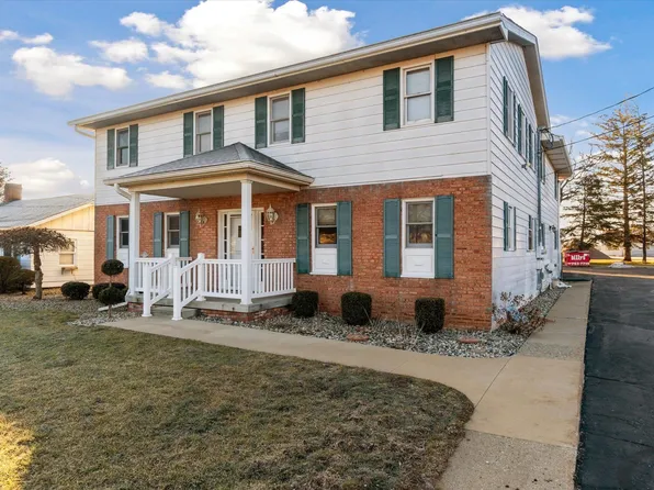 1223 Brady St, Chesaning, MI 48616