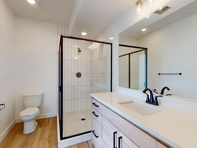 1266 S Sawmill Blvd — Photo 10