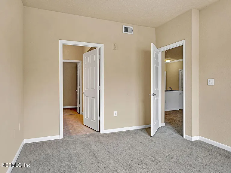 8539 Gate Pkwy #9330 — Photo 21