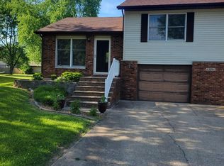 529 Briarwood Dr #A, Troy, IL