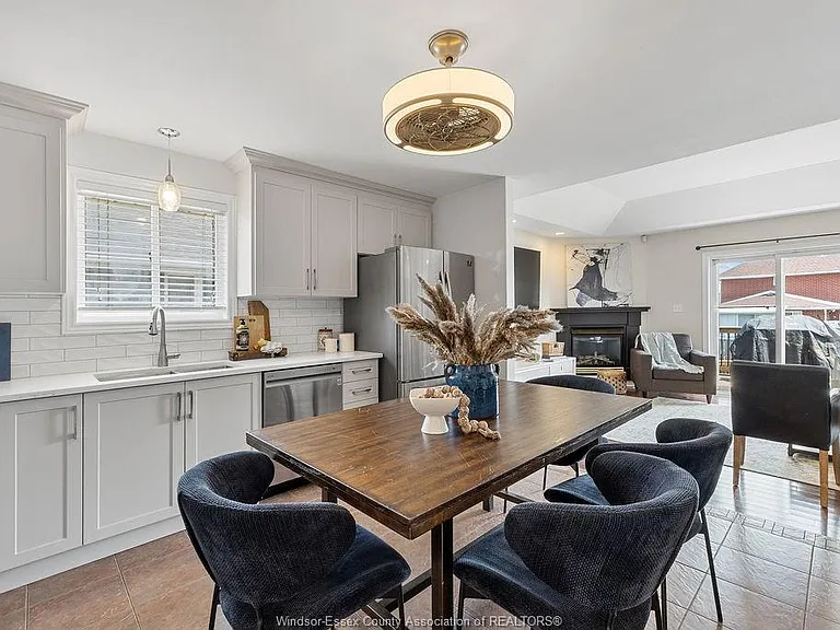 2340 Katella Ave — Photo 4