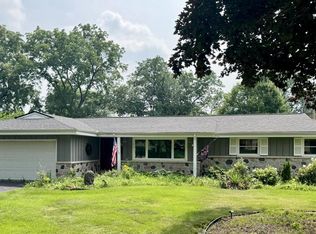 15915 Luella Dr, Brookfield, WI 53005