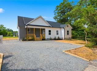 400 Crater St, Burlington, NC 27217