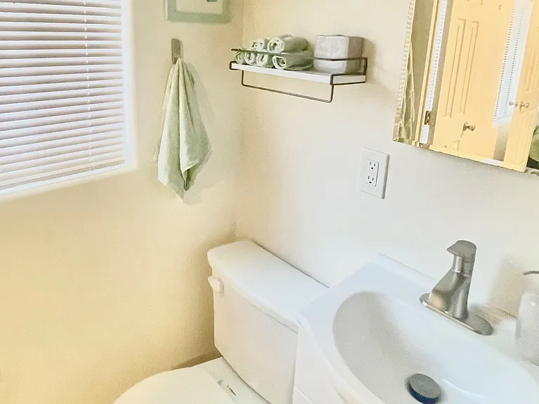 5066 Voltaire St #4 — Photo 27