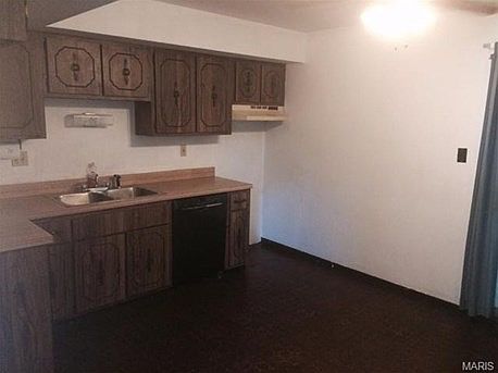 2nd image of 4045 Country Club Dr