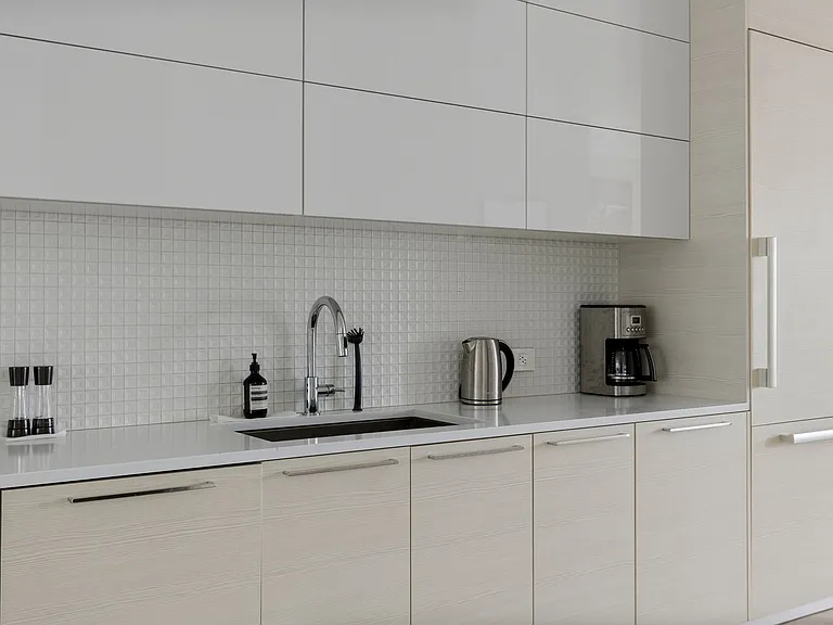 135 Commonwealth Ave #Penthouse 7/8 — Photo 10