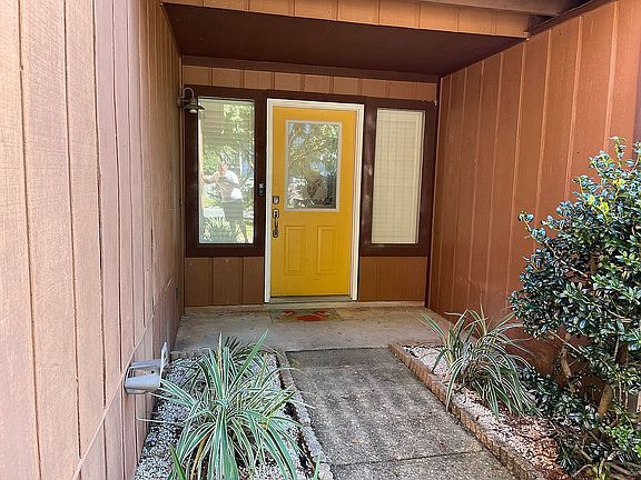 4th image of 6260 Kirsten Dr