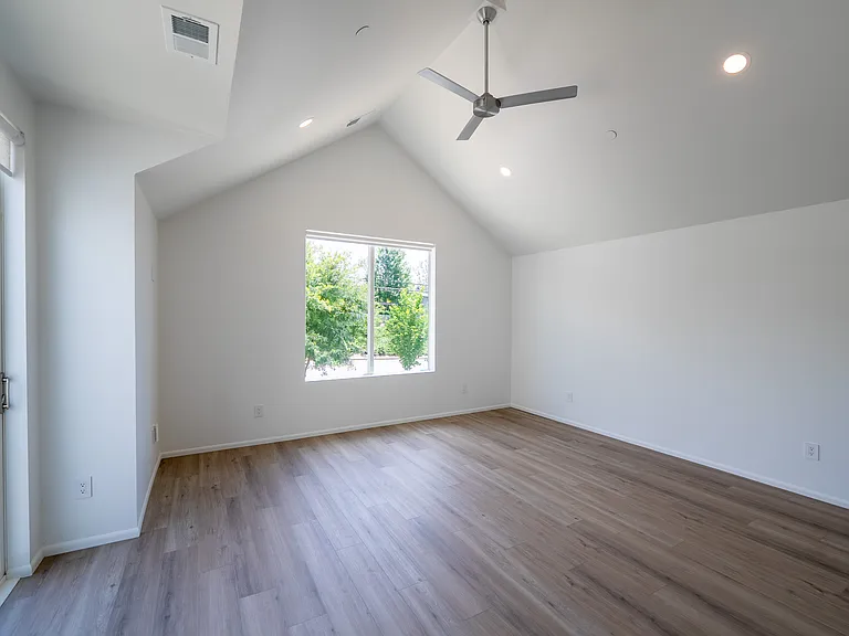 Rutherford House — Photo 11