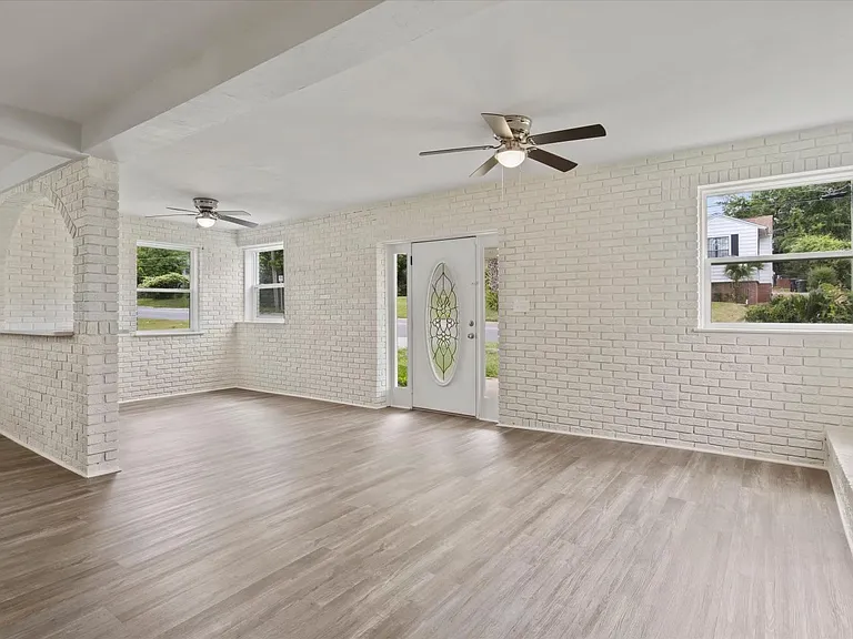 209 W Osceola St #A — Photo 10