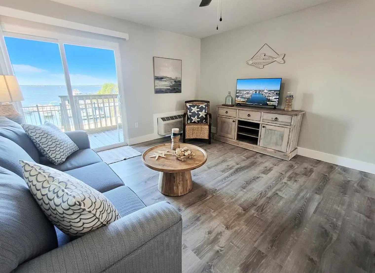 1 bed, 1.0 bath, 538 sqft, $2,368 — Photo 1