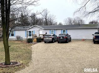 413 S Sheridan St, Edinburg, IL