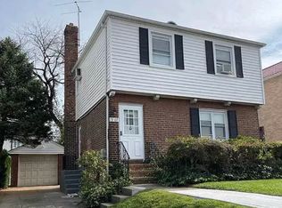 7307 183rd St, Flushing, NY 11366