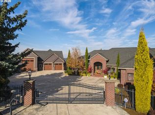 30595 SW Laurelview Rd, Hillsboro, OR 97123