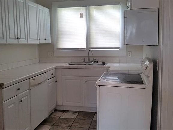 4th image of 1924 22nd St S