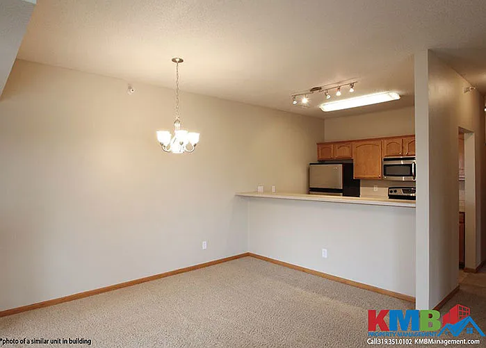440 Bradley Pl #8 — Photo 3