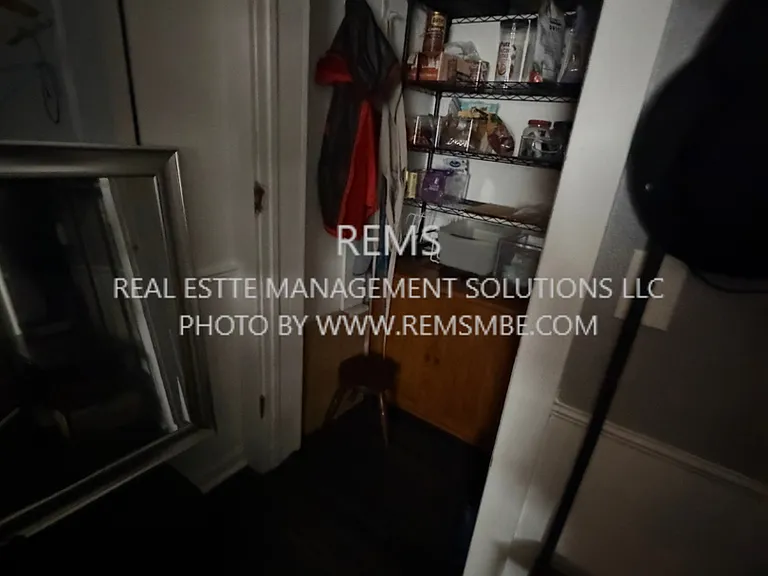 813 Williamson St — Photo 3